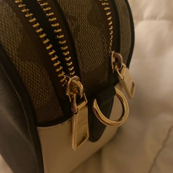 Coach crossbody bag (Authentic ✅) - Picture 3 of 3